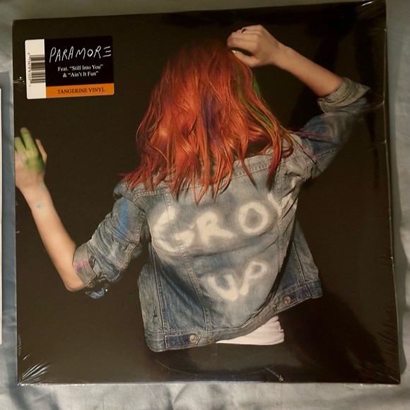 Paramore 10th Anniversary Self Titled Vinyl Bright Orange New/Sealed - Picture 2 of 3